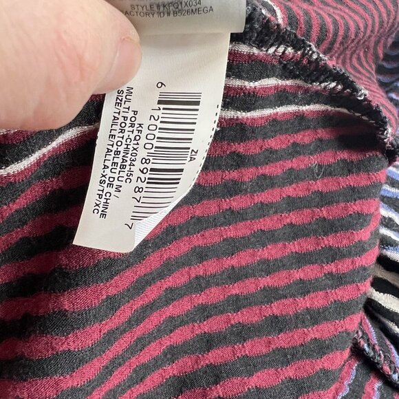 BCBGMaxazria Sleeveless Peplum Pattern Top Blue and Red Size Xsmall XS - Picture 5 of 5